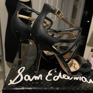 Sam Edelman size 8 black patent leather dress shoe